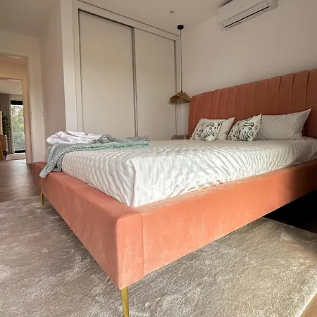 Flora Guest House Marco de Canaveses Exterior photo